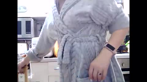 Dorrie Ann online show from 01.04.25