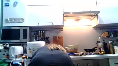 Dorrie Ann online show from 01.12.25