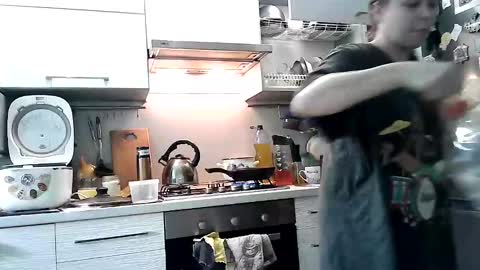 Dorrie Ann online show from 03.05.25