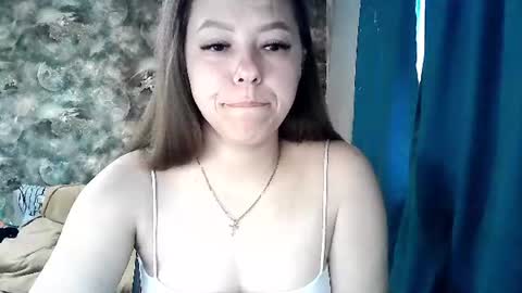 Snapshot of dorrie_ann chatting on 07.18.26 Dorrie Ann online show from 07.18.26