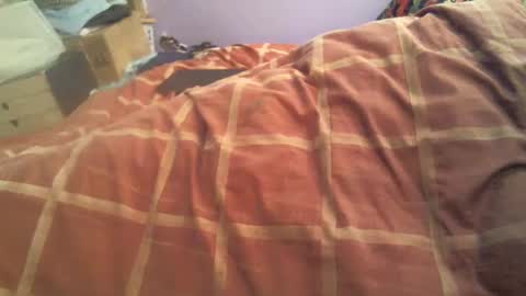 Hello  welcome to Slutsville  I am the Naked Chef  really  but you may call me Peter online show from 04.12.26