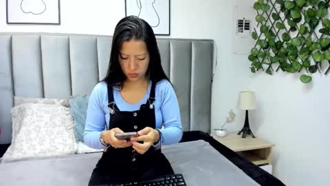 Snapshot of double_temptatiion_ chatting on 02.25.26 Vall Lufan online show from 02.25.26