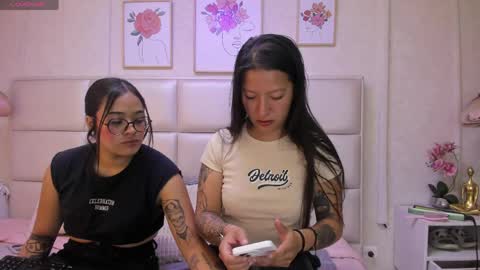 Snapshot of double_temptatiion_ chatting on 04.10.26 Vall Lufan online show from 04.10.26