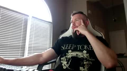 Snapshot of doubleatalexander chatting on 06.07.26 Thomas the Tank online show from 06.07.26