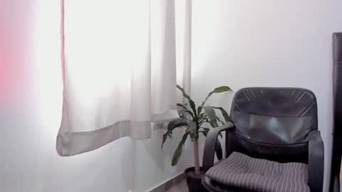 Snapshot of doublefun24 chatting on 03.23.26 Isabella and Alessandro online show from 03.23.26