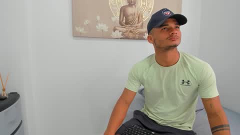 Snapshot of douglas_dotado chatting on 02.03.26 douglas_dotado online show from 02.03.26