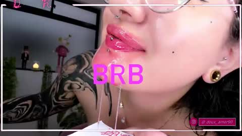 Snapshot of doux_amer chatting on 02.20.26 VickyHelp me to reach 300 thumbs up online show from 02.20.26