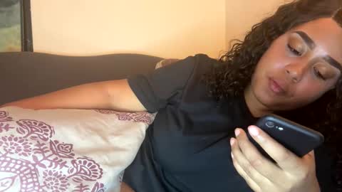 dove_love22 online show from 10.30.25