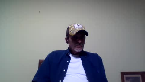 Snapshot of dowbo7777 chatting on 02.04.25 dowbo online show from 02.04.25