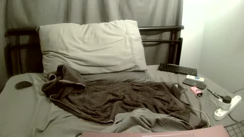 Snapshot of downloadablecontent11 chatting on 02.11.25 downloadablecontent11 online show from 02.11.25