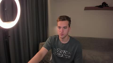 Snapshot of dr_your_dream chatting on 09.19.25 Mervin  online show from 09.19.25