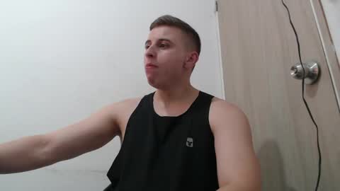 Snapshot of draco_boy2000 chatting on 04.30.26 draco_boy2000 online show from 04.30.26
