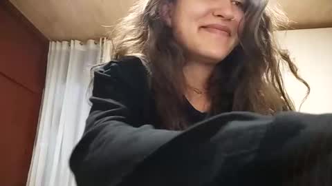 Snapshot of draculina69 chatting on 02.05.25 draculina69 online show from 02.05.25