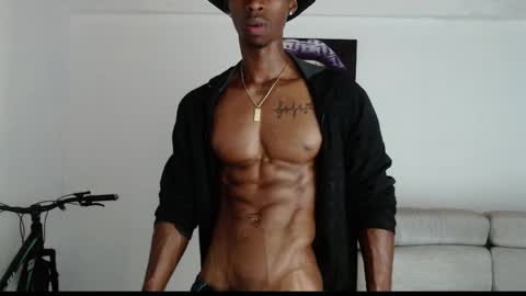 Snapshot of drake_brown_23 chatting on 04.19.26 Drake 23 online show from 04.19.26