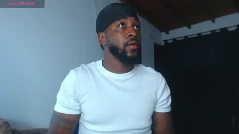 Snapshot of drake_nassir4 chatting on 07.06.26 ---Drake--- online show from 07.06.26