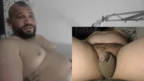 drake whitee Independent Model online show from 11.30.25