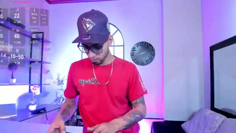 Snapshot of drakeneumann chatting on 02.08.26 Drake Neuman online show from 02.08.26