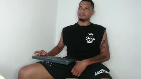 Snapshot of drako_monstercock chatting on 02.07.25 drako_monstercock online show from 02.07.25