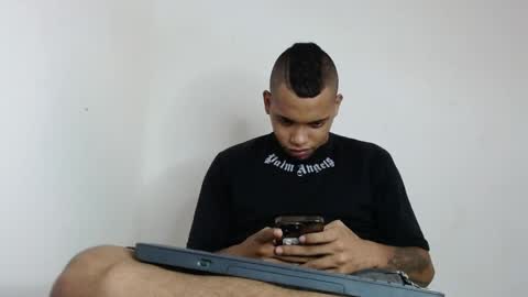 Snapshot of drako_monstercock chatting on 04.19.26 drako_monstercock online show from 04.19.26