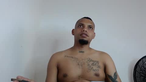 Snapshot of drako_monstercock chatting on 04.29.26 drako_monstercock online show from 04.29.26
