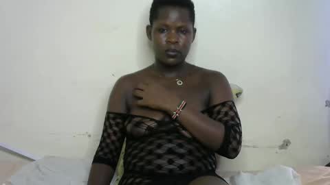 Snapshot of drama_queeen chatting on 02.21.26 drama_queeen online show from 02.21.26