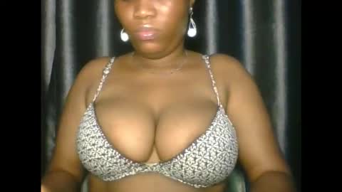 dramadoll_ online show from 11.05.25