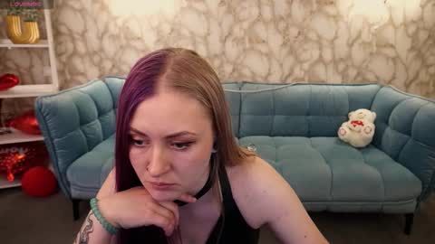 Snapshot of dramaquenn chatting on 02.24.26 Lina online show from 02.24.26