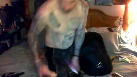 Snapshot of dreaded_folks chatting on 11.04.25 dreaded_folks online show from 11.04.25