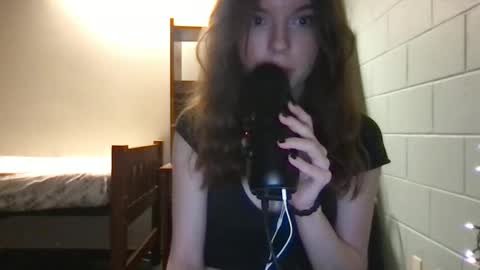 ur dream girl online show from 03.11.25