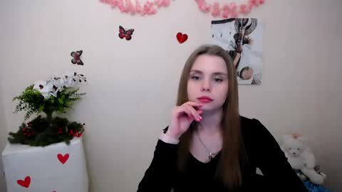 Snapshot of dream_mari chatting on 04.20.26 Mari online show from 04.20.26