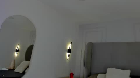Snapshot of dream_nena chatting on 09.21.25 N E N A  online show from 09.21.25