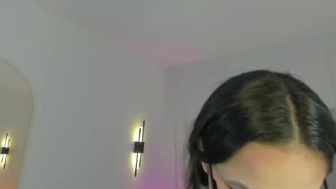 Snapshot of dream_nena chatting on 09.28.25 N E N A  online show from 09.28.25