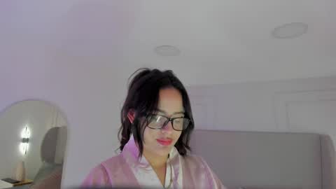 Snapshot of dream_nena chatting on 10.03.25 N E N A  online show from 10.03.25