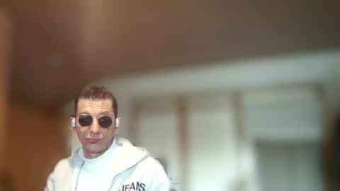 Snapshot of dreambob chatting on 02.28.26 Dreambob online show from 02.28.26