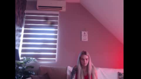 A girl online show from 03.04.26