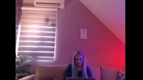 A girl online show from 03.27.26