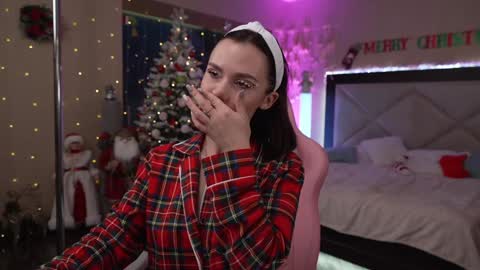 Sarah online show from 12.26.24