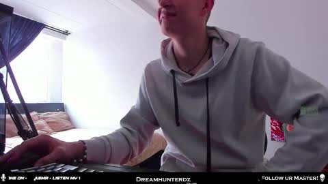 Your lord. - ONLINE  1500 Pm to 2100 Pm - New York Hour online show from 01.08.26