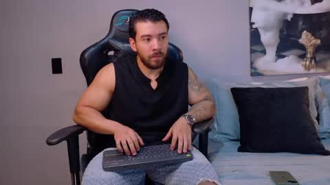 Snapshot of dreammr1 chatting on 04.18.26 cris online show from 04.18.26