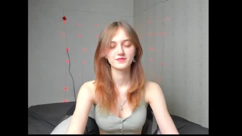 Snapshot of dreamy_pollyyy chatting on 03.11.26 dreamy_pollyyy online show from 03.11.26