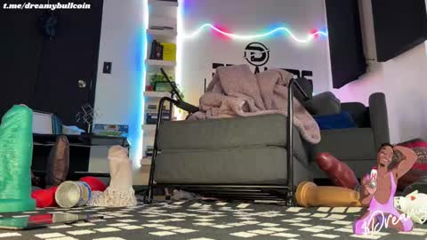 Dreamy online show from 12.16.24