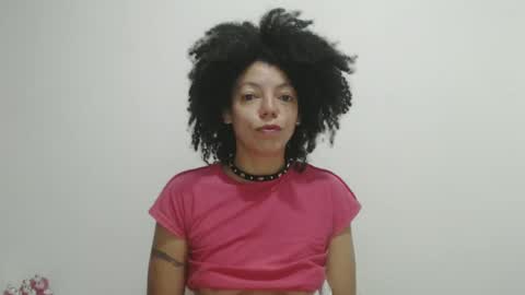 Snapshot of dreamylatina chatting on 02.12.25 DreamyLatina online show from 02.12.25