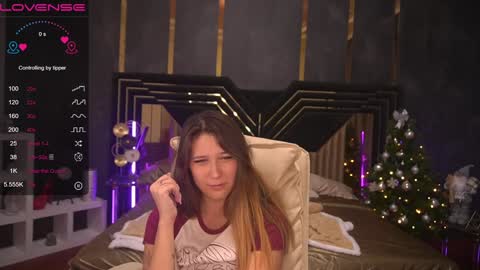 Snapshot of dreamylinaaa chatting on 12.29.24 Lina online show from 12.29.24