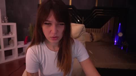 Snapshot of dreamylinaaa chatting on 01.18.25 Lina online show from 01.18.25
