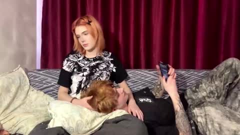 Snapshot of dreamypair chatting on 04.16.26 Elena and Nikolai online show from 04.16.26