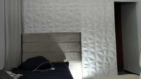 Snapshot of drekev_ chatting on 01.04.25 Kevin online show from 01.04.25