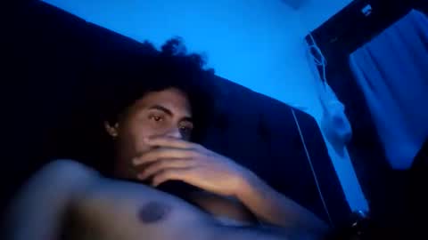 Snapshot of drelh chatting on 12.18.25 Drelhh online show from 12.18.25