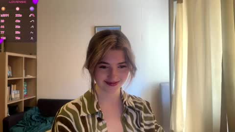 Snapshot of dremazwahlen chatting on 05.05.26 Dia online show from 05.05.26