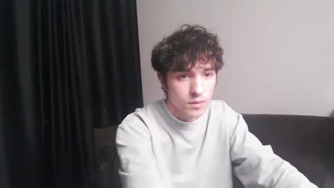 Snapshot of dress_air chatting on 04.21.26 Air online show from 04.21.26