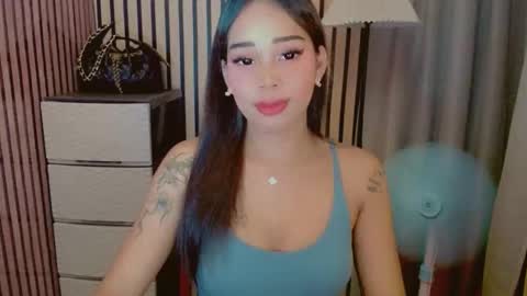 Snapshot of dreyanajones chatting on 04.19.26 Dreyana online show from 04.19.26